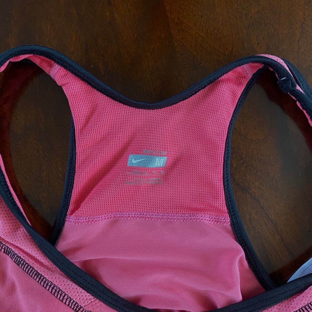 Nike tank - Picture 3 of 3